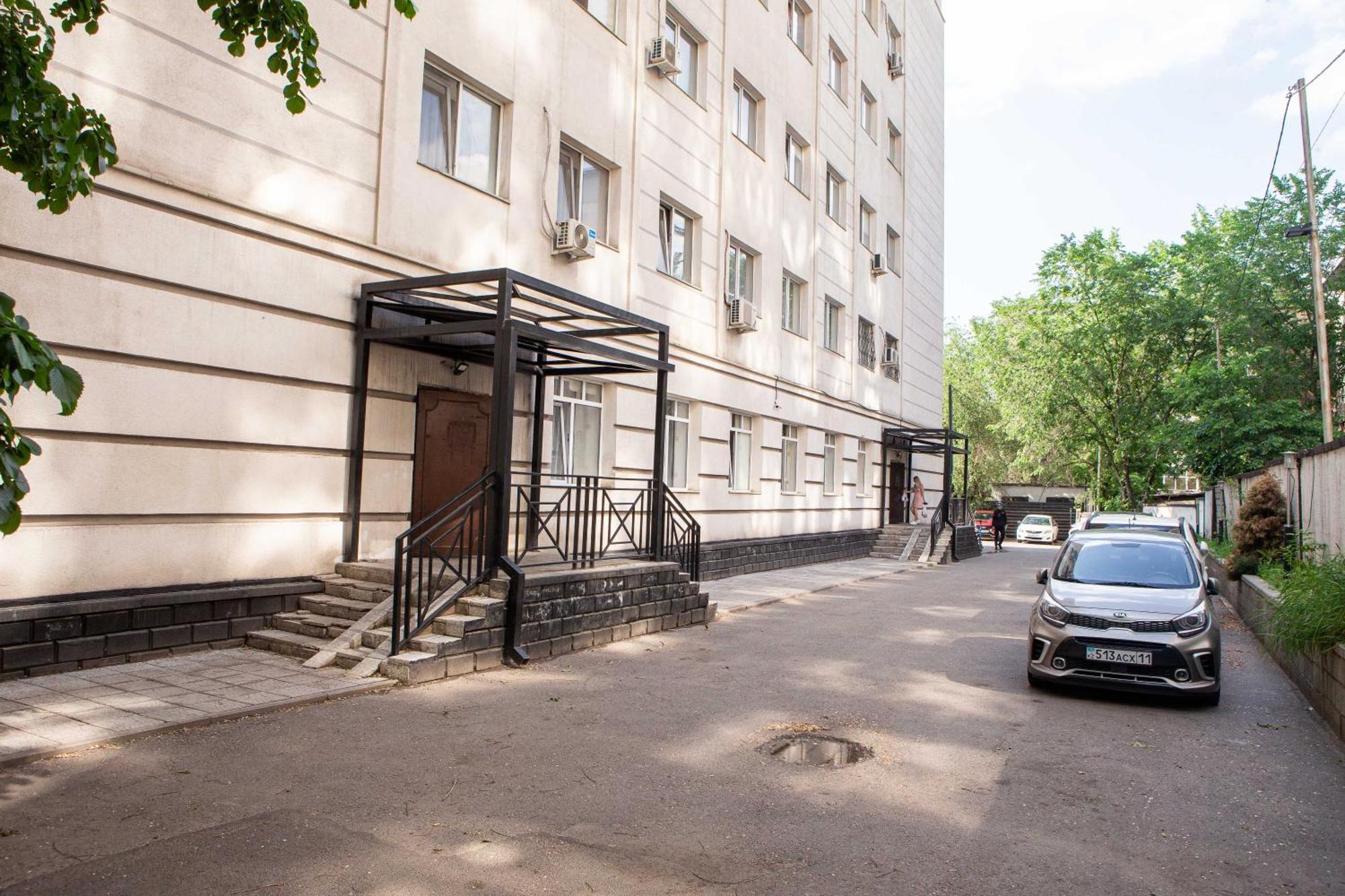 Студия В Центре Города, В «Золотом Квадрате» Almatî Exterior foto